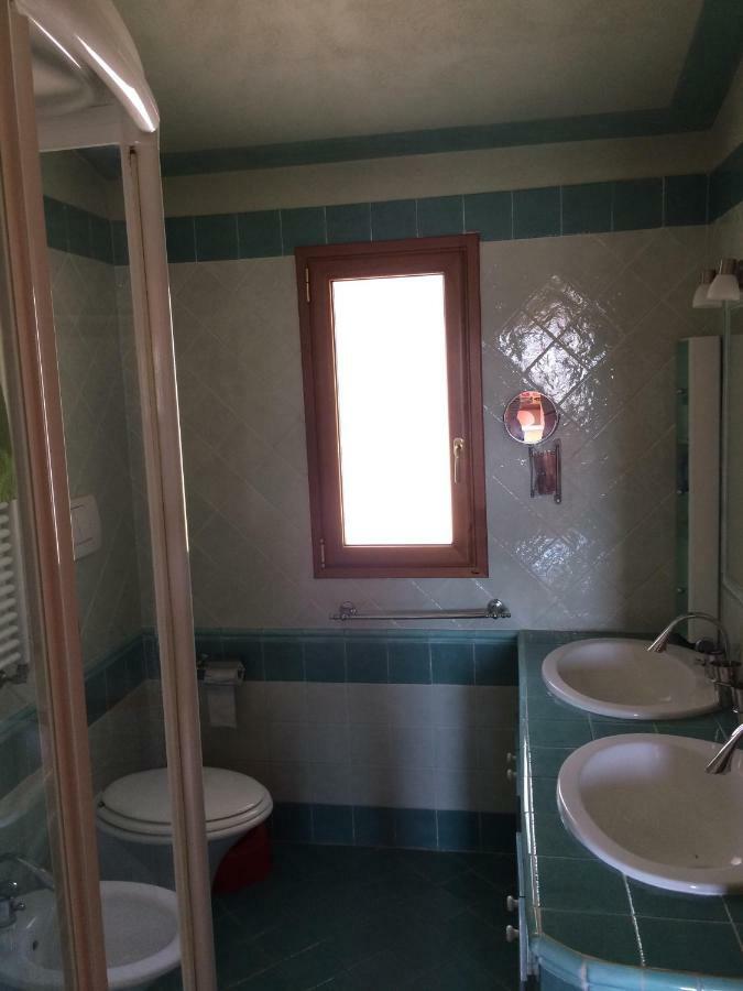 Villa Con Piscina A Imperia, Italy Kültér fotó